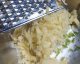 A picture of step 2 of Sabudana vada.
