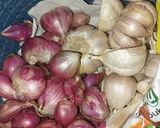 Foto langkah ke 1 dari resep Sup Bakso dan Pangsit.