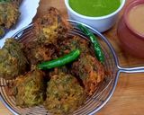 मेथी पकोड़े (Methi ke pakode recipe in Hindi) रेसिपी चरण 9 फोटो