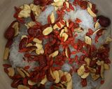 Foto langkah ke 3 dari resep Minuman herbal sarang burung walet dengan herbal tradisional 🕊️.