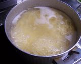 A picture of step 2 of Basil Pasta with Handmade Basil Sauce.