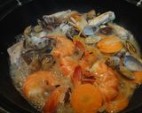 A picture of step 4 of Our Family's Bouillabaisse-style Tomato Hot Pot.
