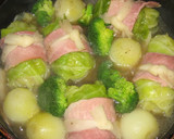 A picture of step 15 of Superb Cabbage Rolls Simmered in Consommé.