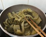 Hình bước làm 3 của món Canh dưa chua thịt bò siêu đơn giản