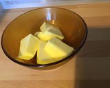 Une image de l'étape 1 de Gâteau fondant effrayant « yeux » aux kiwis,citron et fromage blanc.