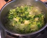 Une image de l'étape 4 de Gratin de céleri branche et courgettes à la crème et grana padano.