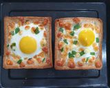 Foto langkah ke 3 dari resep Oven Baked Toast with Egg-Cheese-Basil (Ide Roti Panggang).