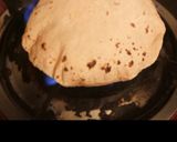 A picture of step 2 of Homemade roti.