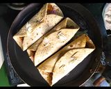 A picture of step 15 of Paneer shawarma roll.