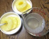 A picture of step 2 of Children's Day: The Whole Can! Canned Pineapple Jelly.