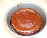 A picture of step 8 of Yogurt Rich Chocolate Cheesecake.
