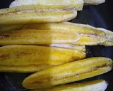 Foto langkah ke 1 dari resep Roti Pisang Coklat.