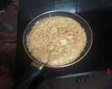Foto del paso 3 de la receta Tortilla vaga de papas y perejil picado con ensalada