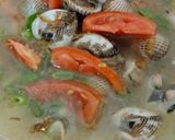 Foto langkah ke 6 dari resep Sop kerang.