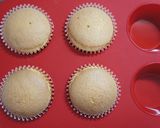 A picture of step 8 of Decorated Strawberry Cupcakes.