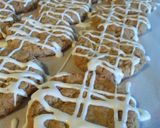A picture of step 4 of ICED OATMEAL COOKIES.