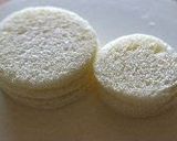 A picture of step 2 of Tiny Sandwich Cake.