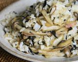 A picture of step 6 of Full of Fiber Burdock Root & Hijiki Fried Brown Rice.