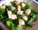 Foto del paso 1 de la receta: Ensalada templada de peras al jengibre con queso, nueces y miel
