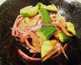 A picture of step 3 of Korean-Style Lettuce and Onion Salad.