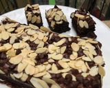 Foto langkah ke 7 dari resep Dark Choco Chewy Brownies 🍫.