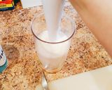 A picture of step 8 of Healthy mango smoothie.