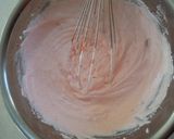 A picture of step 5 of Strawberry Whipped Cream.