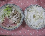 A picture of step 2 of Salmon & Chinese Cabbage Gratin Soup.