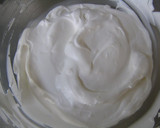 A picture of step 2 of Refreshing Lemon Ice Cream.