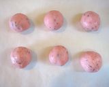 A picture of step 6 of Sakura Truffle Chocolates.