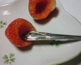 A picture of step 2 of Iced Strawberries with Condensed Milk.
