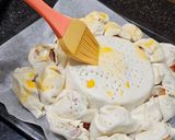صورة لخطوة 14 من وصفة بف باستري بالنقانق وجبن البري Brie cheese بطريقة مختلفة