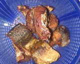 A picture of step 3 of Deep-fried tuna.