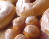 A picture of step 11 of Fluffy Milk Doughnuts.