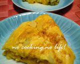A picture of step 5 of Roly-Poly Cauliflower Cheese Omelette.