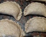 Foto del paso 7 de la receta: Empanadas de atún, con masa casera de harina integral