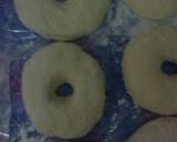 Foto langkah ke 5 dari resep Donat empuk tanpa kentang.