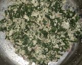 A picture of step 2 of Paneer palak toast.