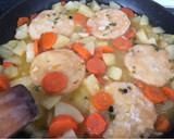 Foto del paso 8 de la receta: Medallones de merluza guisados con patatas