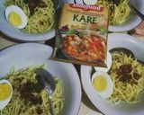 Foto langkah ke 7 dari resep Mi Kare Sayuran.