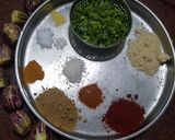 ભરેલા કેળા રીંગણ (Stuffed Banana Ringan Recipe In Gujarati) રેસીપી સ્ટેપ1ફોટો