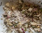 A picture of step 2 of Green tur and peas curry.