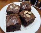 Foto langkah ke 8 dari resep Fudge Brownies.