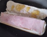 Foto del paso 1 de la receta: Sandwich🥖de jamón🥓🍯, queso🧀y salsa de piña🥐🥯🍍