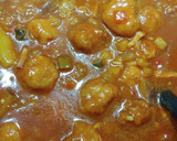 Foto del paso 6 de la receta: Albóndigas de pollo con especias de Fajita y salsa de tomate mediterránea, berenjena y bacon
