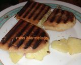Φωτογραφία βήματος 4 της συνταγής Σπιτικό hot dog με ανανά 🌭🍍