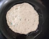 A picture of step 2 of Sooji oats chilla.