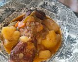 Foto del paso 7 de la receta: Costillas de Cerdo Adobadas Guisadas con Patatas, zanahoria y pimiento