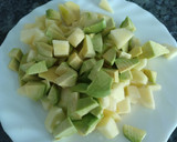 Foto del paso 4 de la receta: Cóctel de marisco con aguacate y manzana