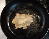 A picture of step 2 of Crunchy, Crispy, Chicken Skin Crackers ♪.
